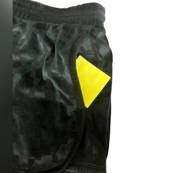 Under Armour Gray Black Velour Drawstring Athletic Sports Pocket Shorts Mens XXL - Picture 4 of 10